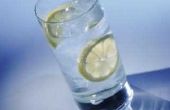Hoe om te drinken een Liter Water met citroen Per dag