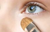 Hoe toe te passen make-up op Acne gevoelige huid