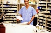 Hoeveel van een salaris kost een apotheker-assistent maken?