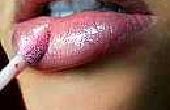Hoe te verzachten je lippen voor die onvergetelijke kus
