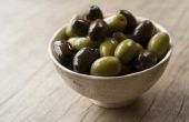 Hoe maak je olijfolie pekel