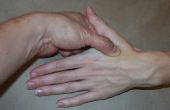 Hoe vindt u drukpunten op de handen en lichaam