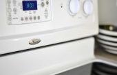 Hoe schoon een Whirlpool zelfreinigende Oven