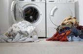 Hoe schoon onder een wasmachine & droger