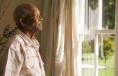 Wat Is het basissalaris voor een persoonlijke verzorger voor een bejaarde?