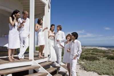 Spiksplinternieuw Ideeën voor mannen kleding voor een strand bruiloft - wikisailor.com QZ-29